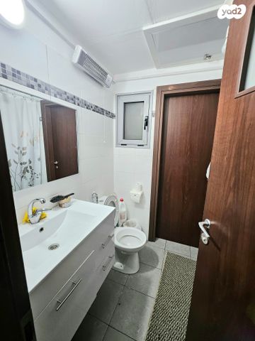 דירה, שלמה אפשטיין, הבנים, קרית גת