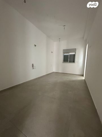 דירה, יצחק שדה 65, ביצרון ורמת ישראל, תל אביב יפו