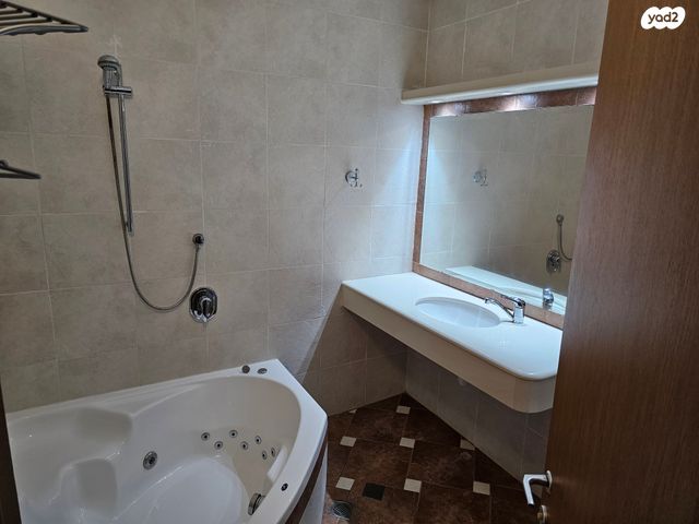 יחידת דיור, ראשונים 25, כרכום, כרכום