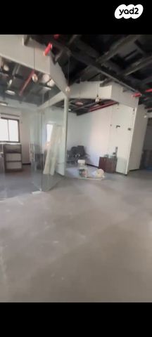 משרדים, מפעלי נחם הר טוב