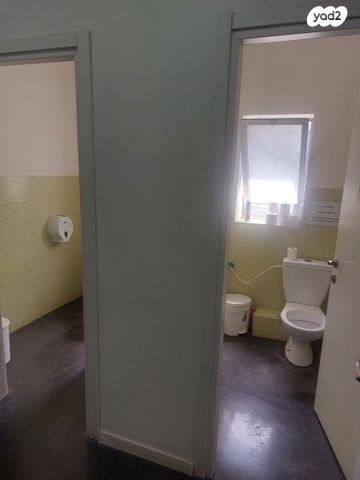 מבני תעשיה, מבוא חורון