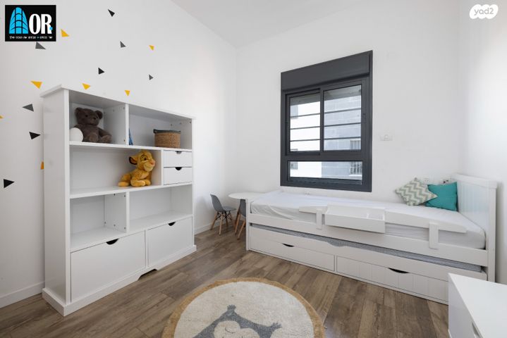 גג/ פנטהאוז, חיים חפר, הרקפות, ראשון לציון