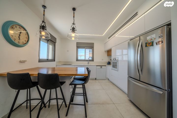 דופלקס, אחדות 8, בצוותא, חריש