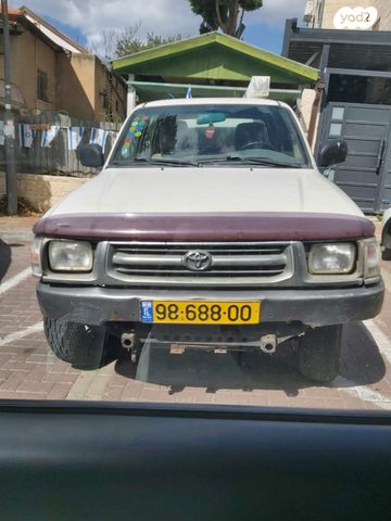 מודעת רכב טויוטה היילקס