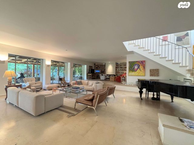 בית פרטי/ קוטג', סביון