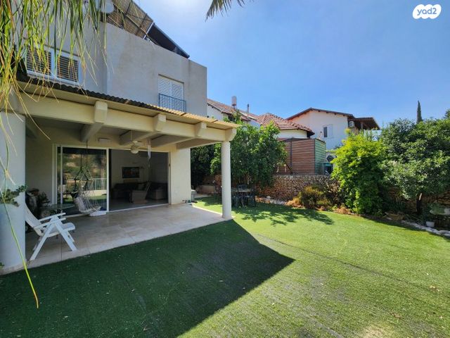 בית פרטי/ קוטג', אורנית