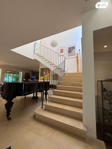 בית פרטי/ קוטג', סביון