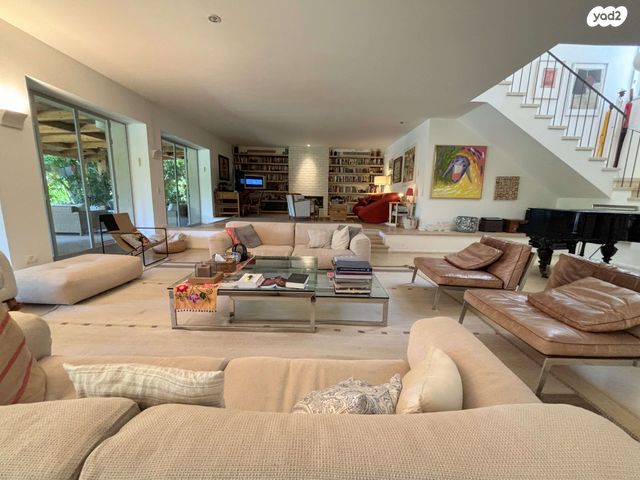 בית פרטי/ קוטג', סביון