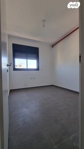 דירה, מעפילי אגוז 9, נווה חן, תל אביב יפו