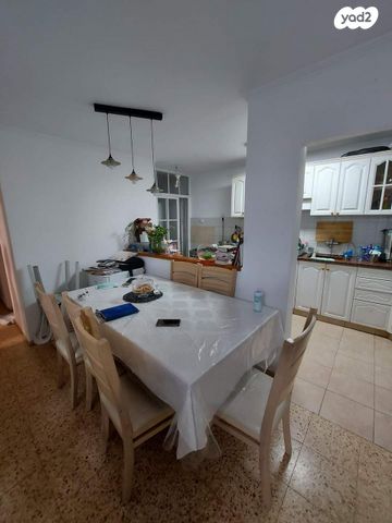 דירה, משעול יבנה 23, שכונה ט', באר שבע