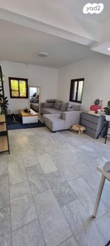 דירת גן, הרצליה