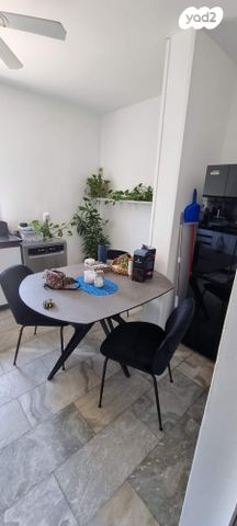 דירת גן, הרצליה