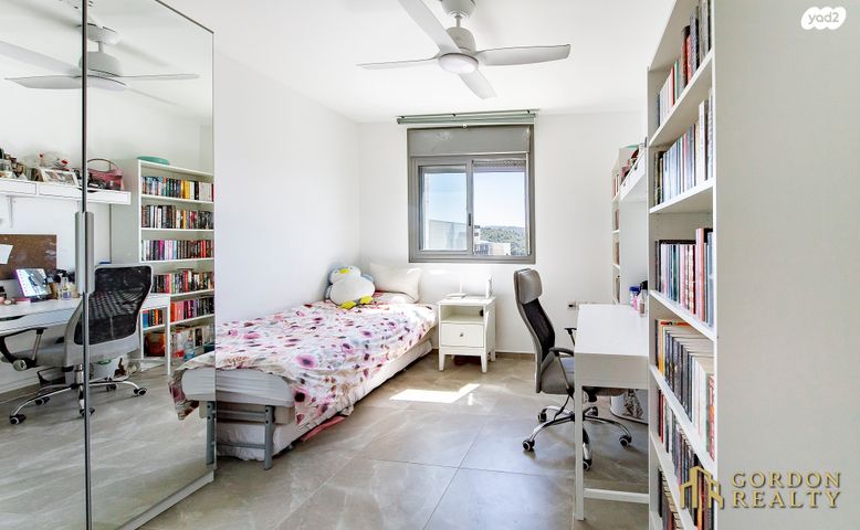 גג/ פנטהאוז, השלושה, נווה שמיר רמת בית שמש ה-1, בית שמש