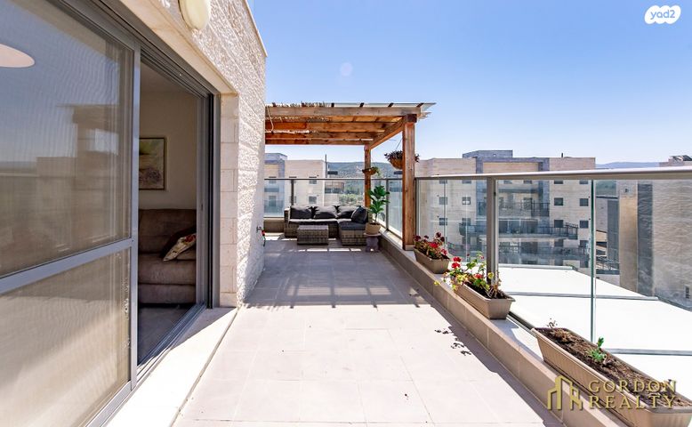 גג/ פנטהאוז, השלושה, נווה שמיר רמת בית שמש ה-1, בית שמש