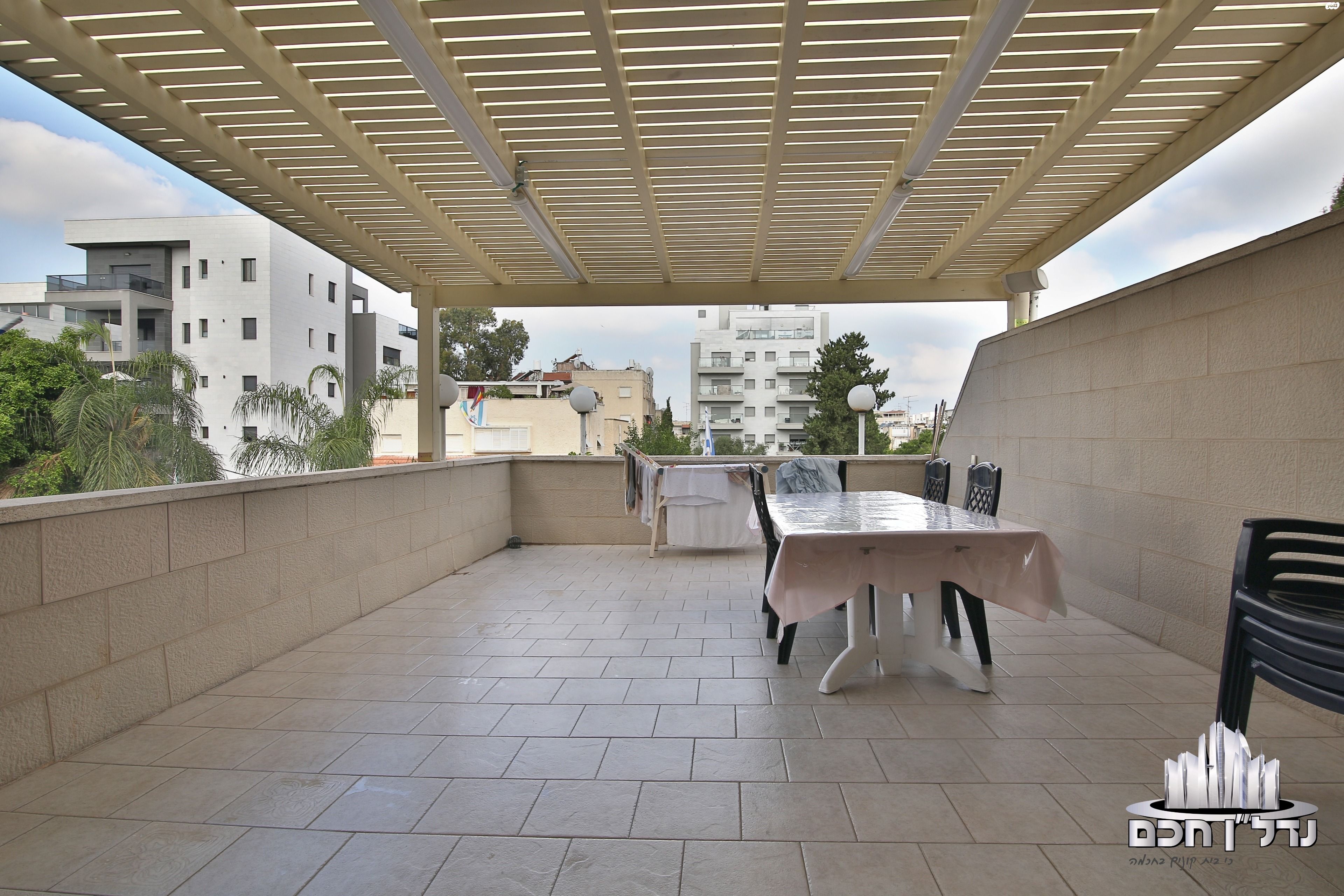 מרכז העיר, סביניה, הוותיקה