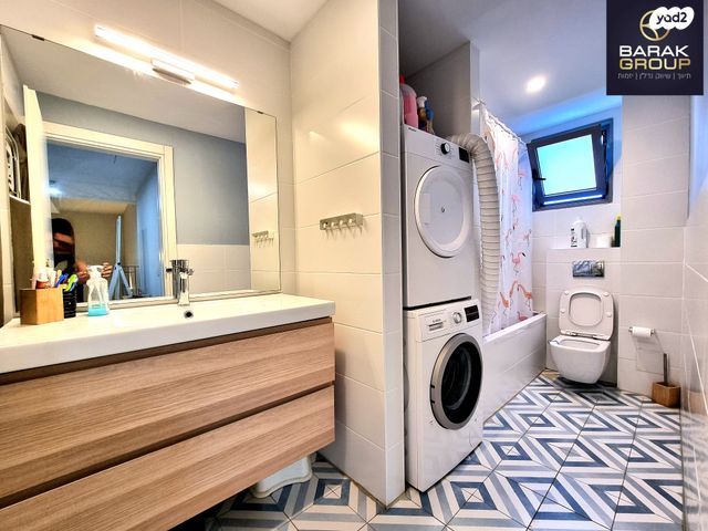 דירת גן, בני וו. רייך, קרית השרון, נתניה