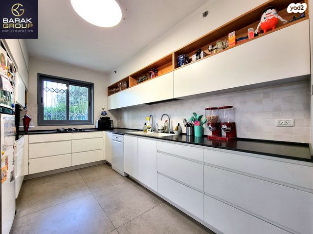 דירת גן, בני וו. רייך, קרית השרון, נתניה