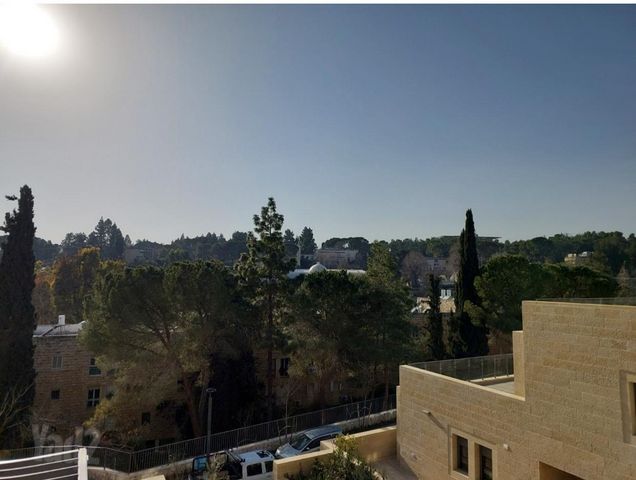 דירה למכירה בירושלים (תיווך) — 5