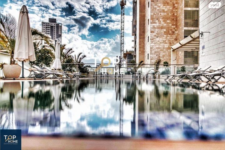 גג/ פנטהאוז, בני בנימין, נתניה