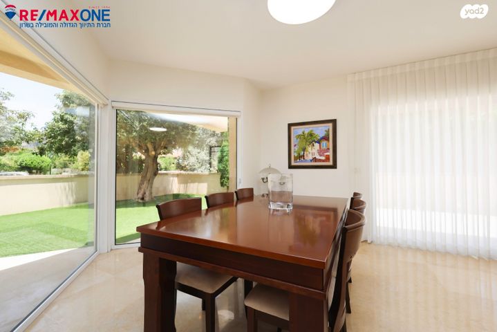 בית פרטי/ קוטג', עטרות 5, שיכון אשר, רעננה