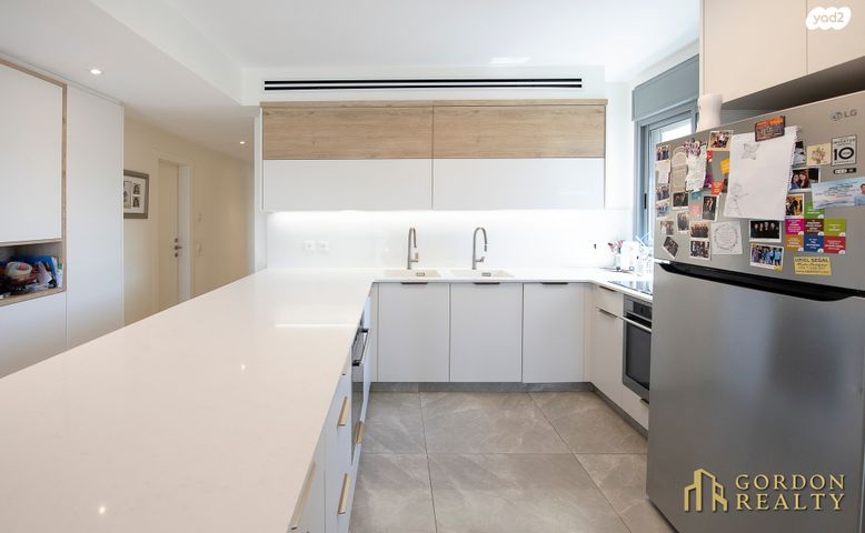 גג/ פנטהאוז, השלושה, נווה שמיר רמת בית שמש ה-1, בית שמש