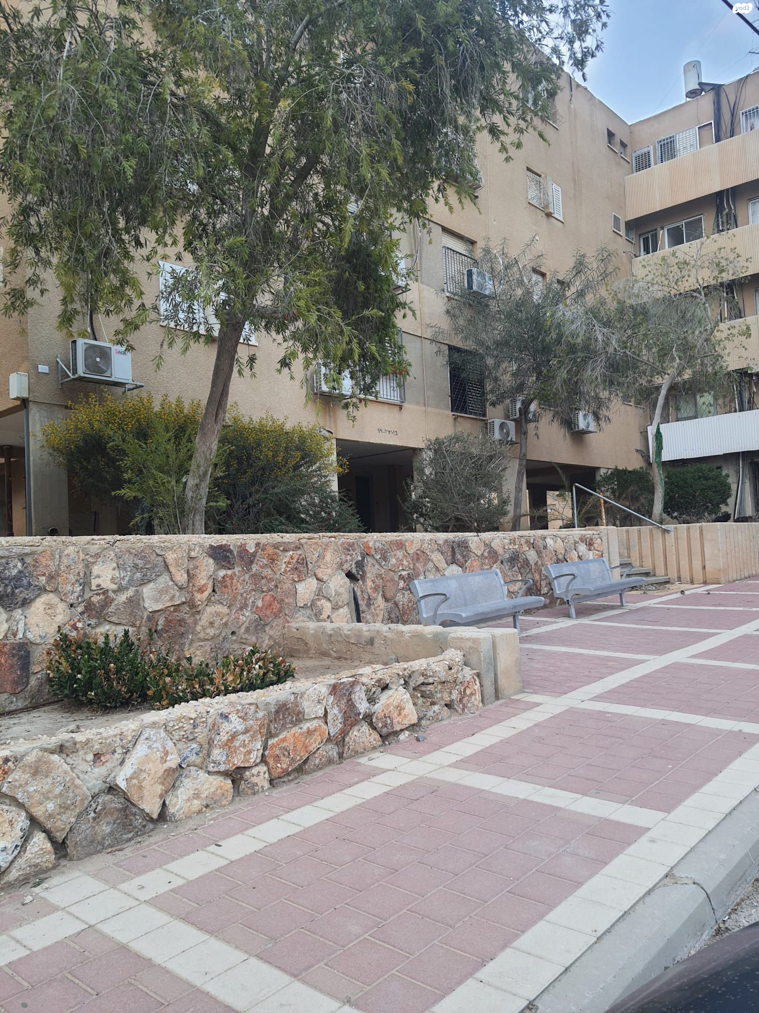 טללים