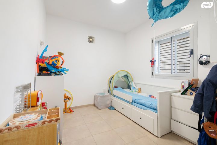 דירה, חזון אי"ש, רחובות הצעירה, רחובות