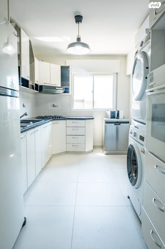 דירת גן, הנוריות, רמות יצחק, נשר