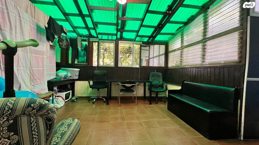 דו משפחתי, יצחק רבין, מעלות תרשיחא