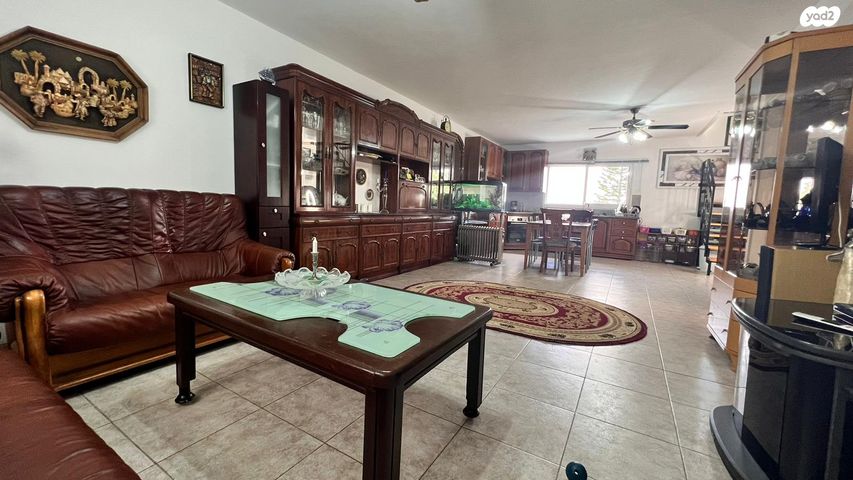 דו משפחתי, יצחק רבין, מעלות תרשיחא