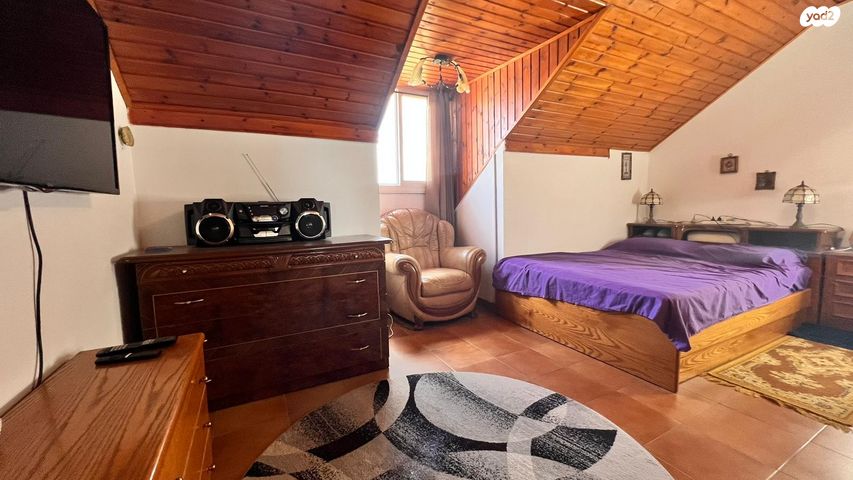 דו משפחתי, יצחק רבין, מעלות תרשיחא