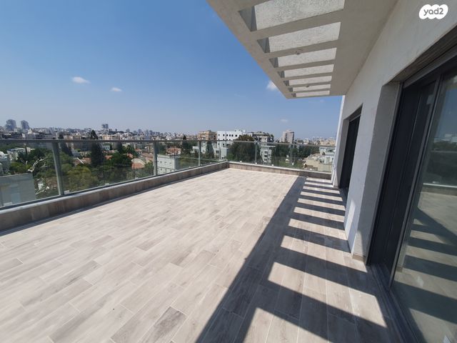 גג/ פנטהאוז, א' / צפון מזרח העיר, רחובות