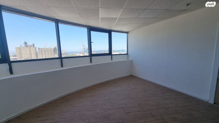 משרדים, אופיר, צומת הקריות, חוף שמן, חיפה