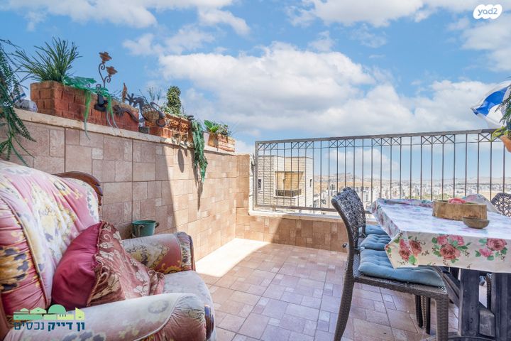 דירה, רפאל בר לביא, חומת שמואל, הר חומה, ירושלים