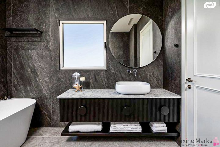 גג/ פנטהאוז, נתן יונתן, עיר ימים, נתניה