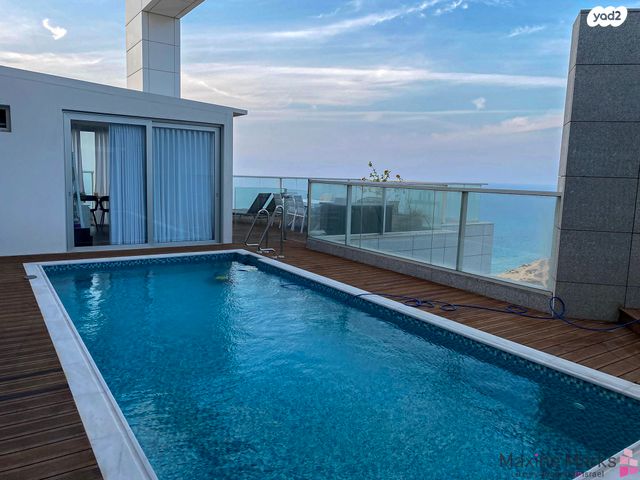 גג/ פנטהאוז, נתן יונתן, עיר ימים, נתניה