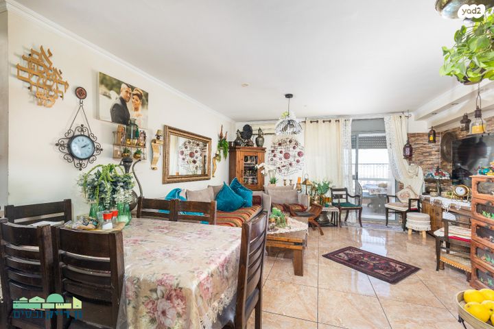 דירה, רפאל בר לביא, חומת שמואל, הר חומה, ירושלים