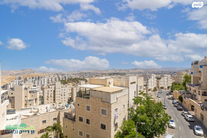 דירה, רפאל בר לביא, חומת שמואל, הר חומה, ירושלים