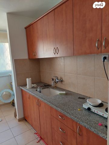 דירה, גבעת נשר, נשר