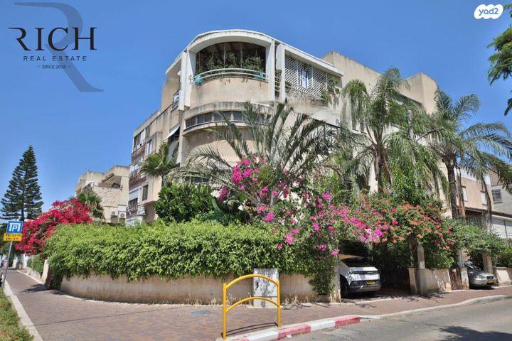 גג/ פנטהאוז, שדרות קק"ל, מוצקין הותיקה, קרית מוצקין