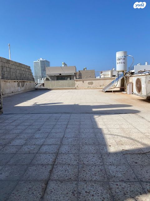 גג/ פנטהאוז, בר יהודה 39, דרום מערב ותיק, בת ים