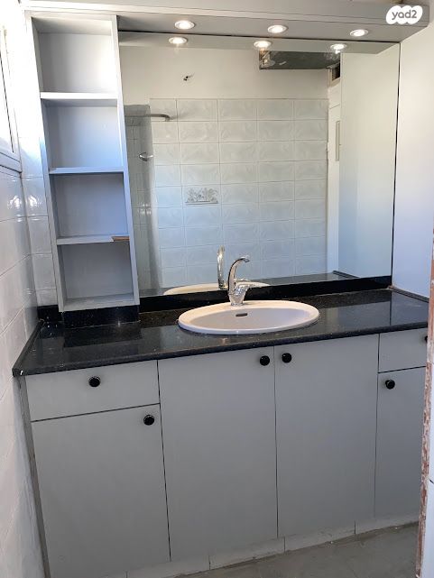 גג/ פנטהאוז, בר יהודה 39, דרום מערב ותיק, בת ים