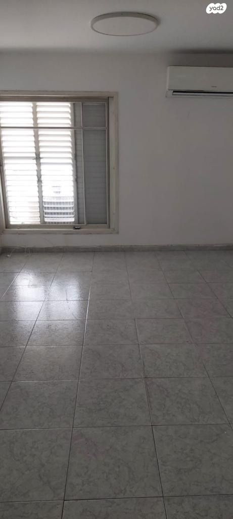 דירה, הרצפלד, ניר אביב, תל אביב יפו