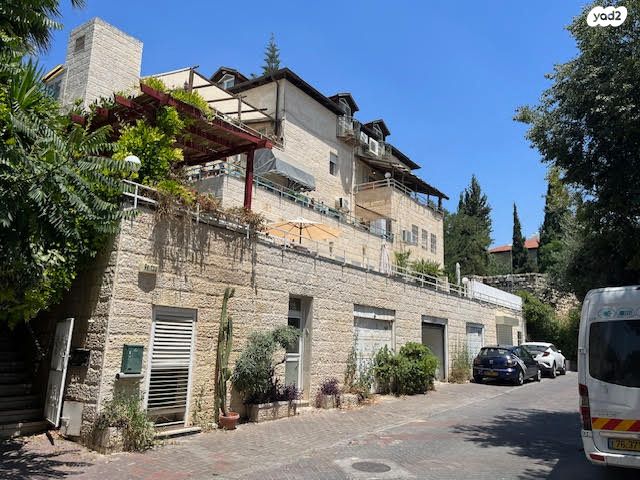 דופלקס, עובד, ירושלים