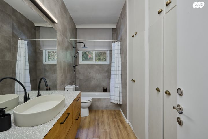 דו משפחתי, נוח מוזס, שכונת הותיקים, רמת גן