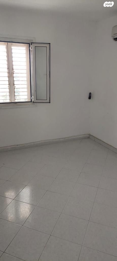 דירה, הרצפלד, ניר אביב, תל אביב יפו