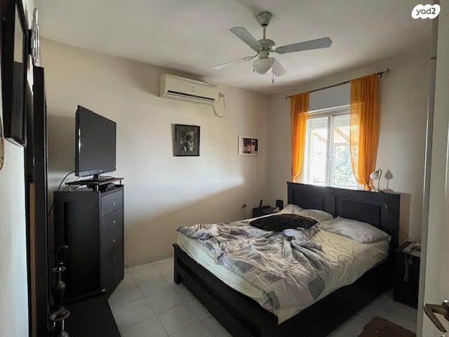 דופלקס, עובד, ירושלים