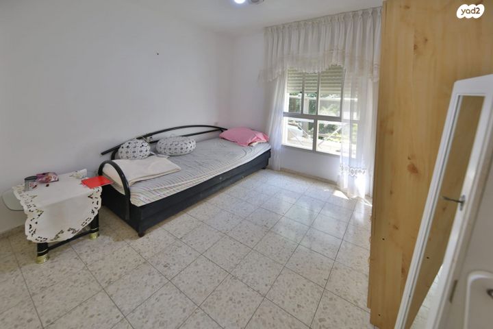 דירה, מנחם בגין, נווה גנים, קרית מוצקין