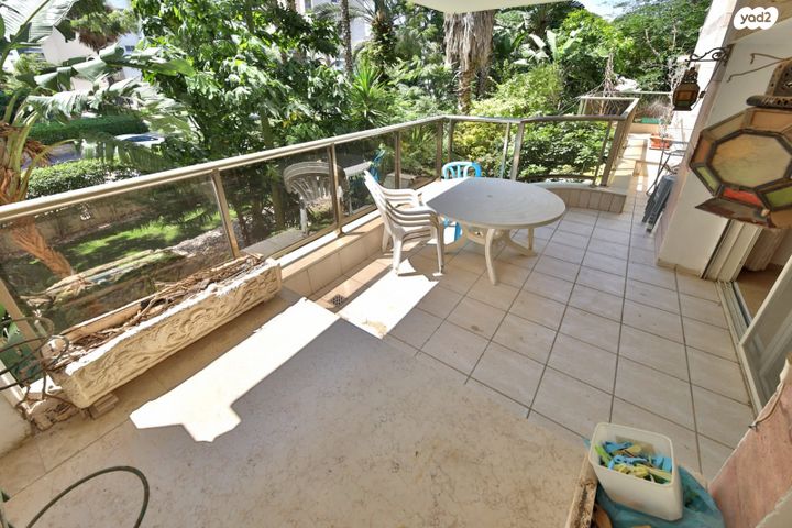 דירה, מנחם בגין, נווה גנים, קרית מוצקין