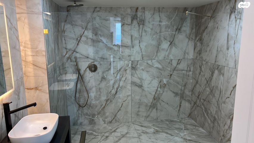 גג/ פנטהאוז, שדרות עובד בן עמי, נוף הטיילת, נתניה